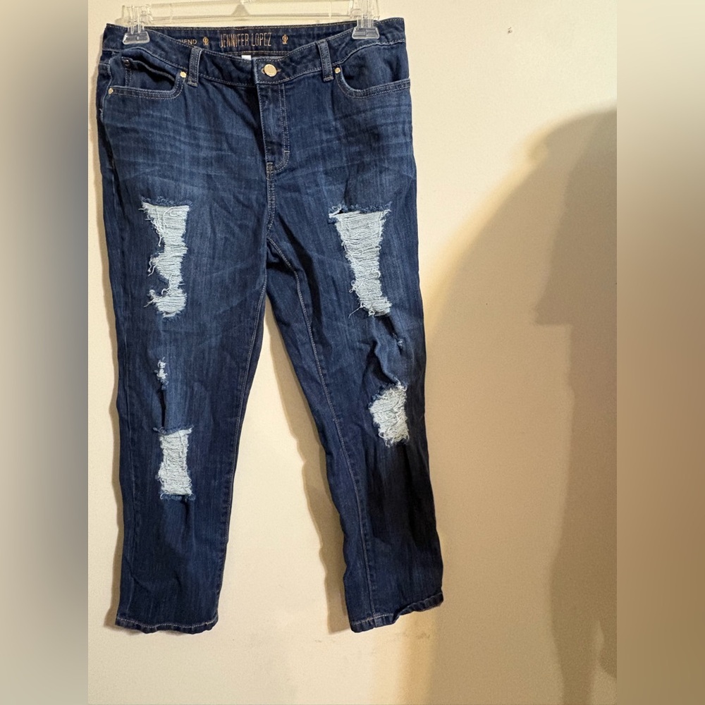 Jennifer Lopez boyfriend fit jeans Women’s‎ Size 10 distressed front rip details